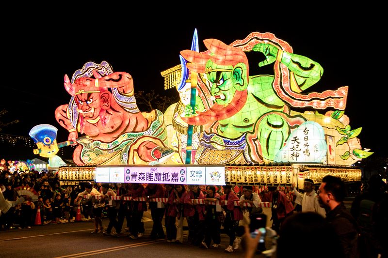 台灣燈會展期最高潮「TEAM TAIWAN 大遊行」點亮嘉義。（圖／嘉義縣政府提供）