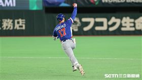 WBC台韓戰，台灣隊中外野手費爾柴爾德（Stuart Fairchild）炸裂逆轉2分砲。（圖／特派記者劉彥池攝影）