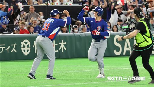 費仔台韓激戰轟2分砲　新婚妻應國旗應援