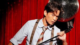 黃鐙輝分飾黑道小弟、駐唱歌手、日本客人三個角色。（圖／瘋戲樂工作室提供）