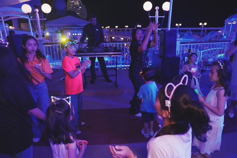 暑假親子旅遊搶先卡位！麗星郵輪祭兒童免費搭郵輪。（圖／飯店旅宿業者提供）