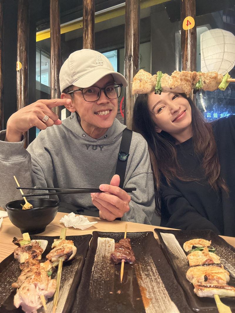 阿翔與Grace結婚15年育有3個孩子。（圖／翻攝自Grace臉書）