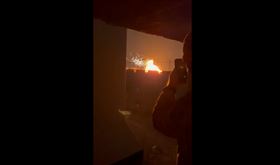 美國阿兵哥拍下了無人機擊中雷達站的瞬間。（圖／翻攝自X平台 @OSINTWarfare）