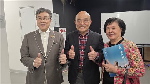 楊烈演唱會蘇貞昌也來了　唱一半激動淚崩