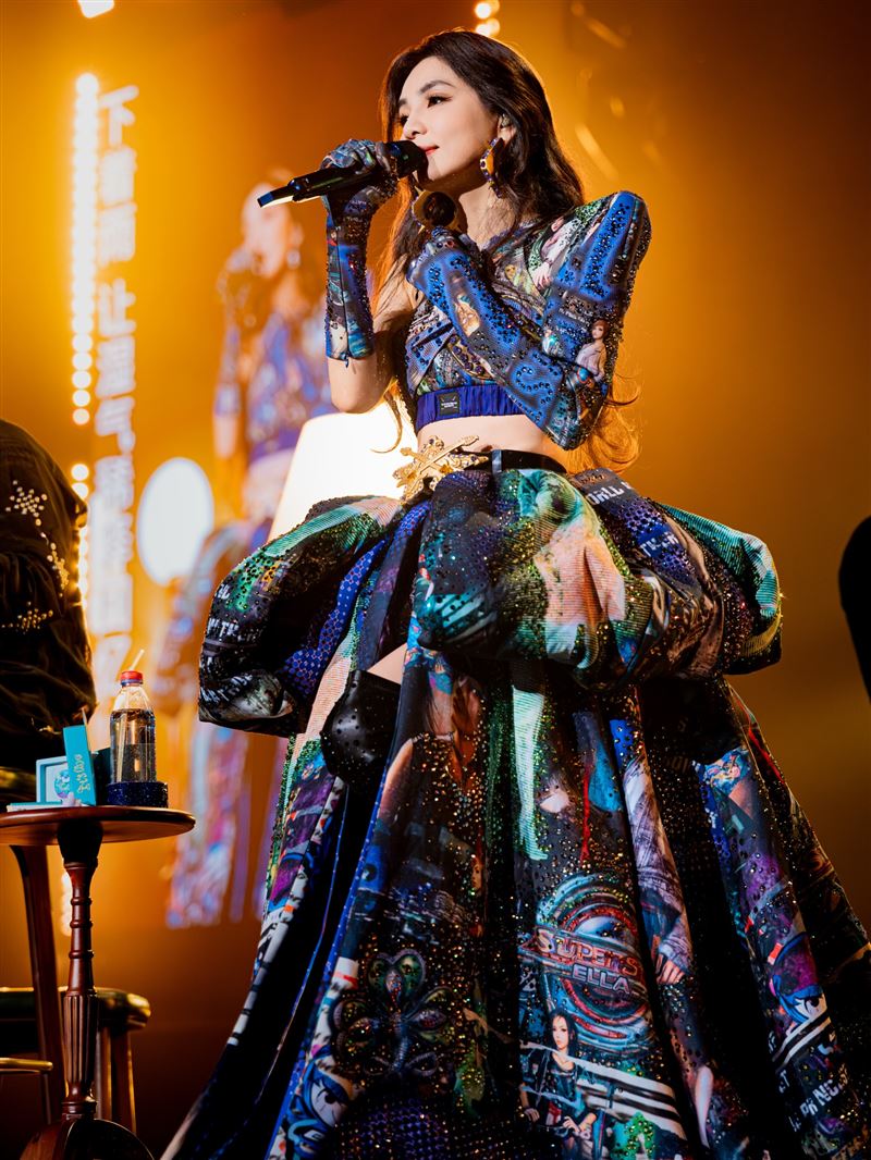 Ella在西安開唱。（圖／翻攝自陳嘉樺臉書）