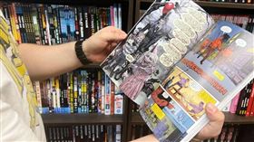 「文化產品海外流通促進機構」（CODA）負責人就盜版漫畫網站運營者被查處的情況進行說明。（圖／共同社）