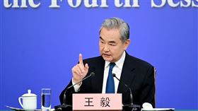 中國外交部長王毅開嗆日本首相高市早苗，台灣事務是中國的內政，日本有什麼資格插手？（圖／翻攝自中國外交部）