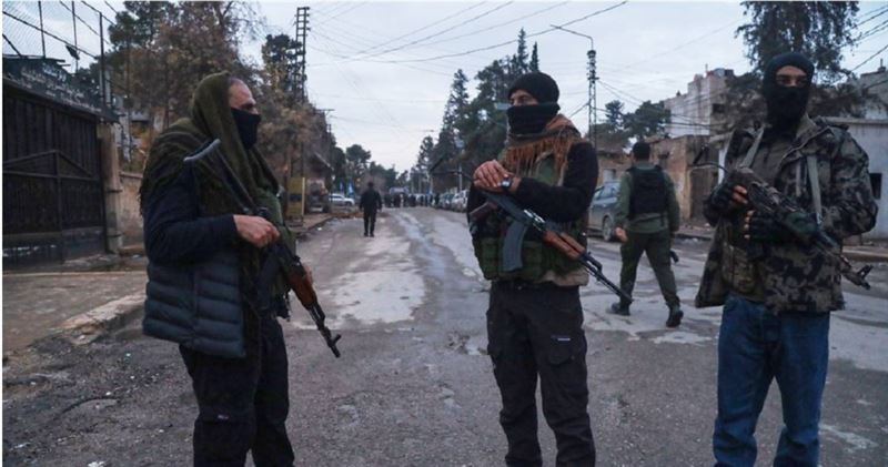 圖為敘利亞東北部庫德族所領導的「敘利亞民主力量」（SDF）武裝人員。（圖／達志／美聯社）