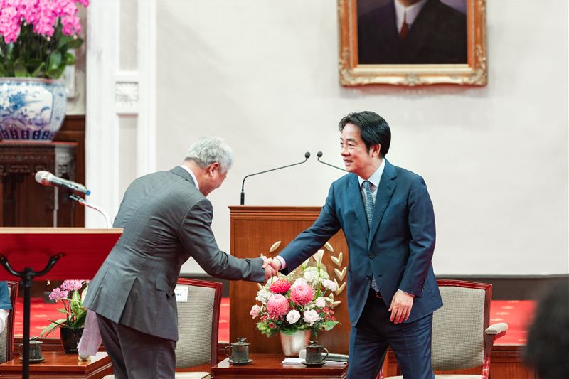 賴清德總統今（9）日接見「第28屆全國商店傑出店長」。(圖/總統府提供)