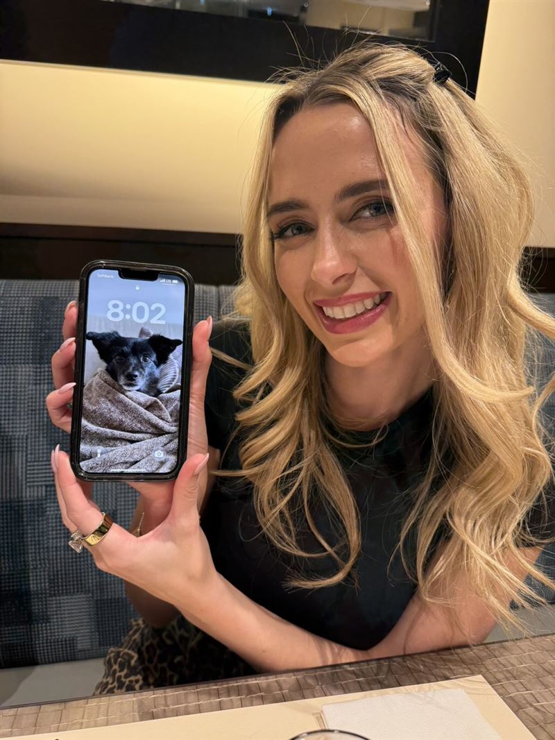 費仔和老婆Hanna也有養一隻黑色狗狗Ollie。(圖/翻攝自Threads @rofsportstw)