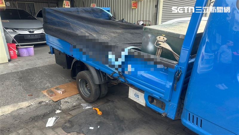 高雄老闆躺地修車 下秒貨車輾過氣絕慘死