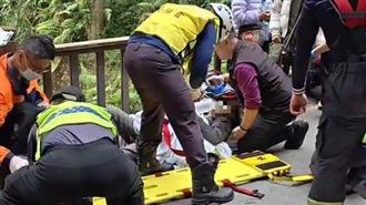 夫妻+姊弟5人賞櫻遇劫　杉林溪遊園車墜谷