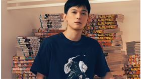 日本演員吉澤亮演繹UNIQLO MANGA 100集英社100週年系列。（圖／品牌業者提供）