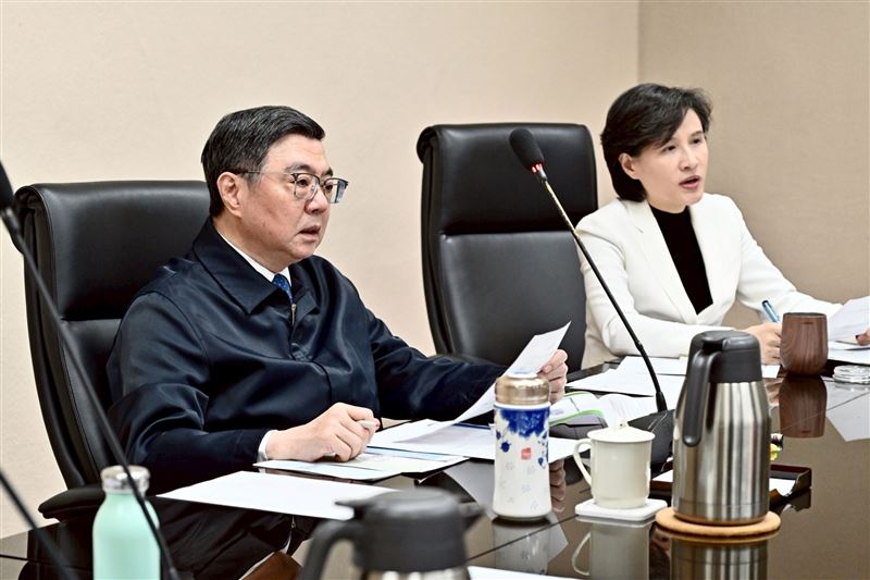 行政院卓榮泰院長今（16）日再次召集外交部、交通部、經濟部、財政部及金管會，持續掌握中東情勢影響及部會最新應變作為。（資料照／行政院提供）