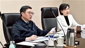 行政院卓榮泰院長今（9）日再次邀集外交部、交通部、經濟部、財政部及金管會，密切掌握國際情勢及部會因應作為。（圖／行政院提供）