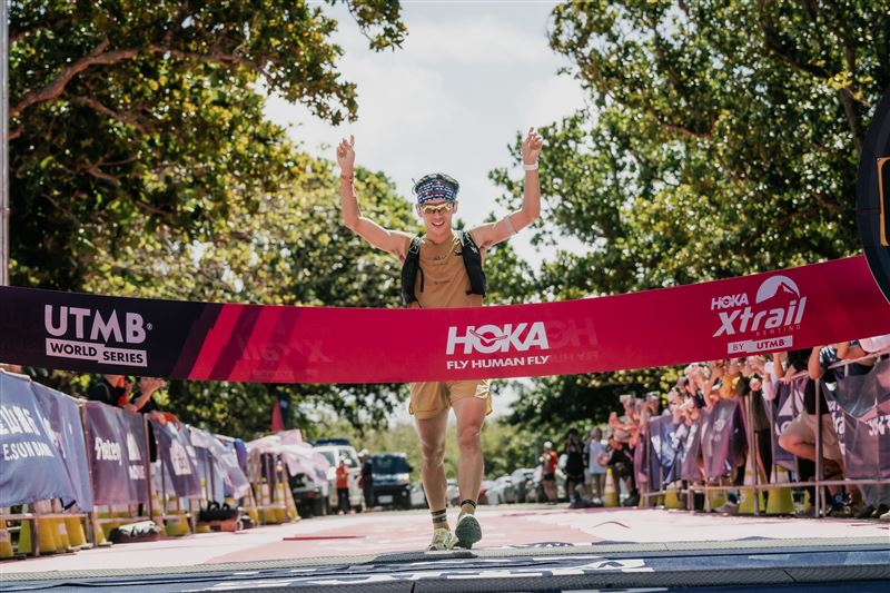 全球35國、3,000名跑者齊聚墾丁挑戰UTMB越野賽。賽事結合珊瑚礁地形與絕美海景，並納入海廢藝術與在地米香文化，讓台灣自然地景躍上國際，展現強大運動凝聚力。（圖／Xtrail提供）