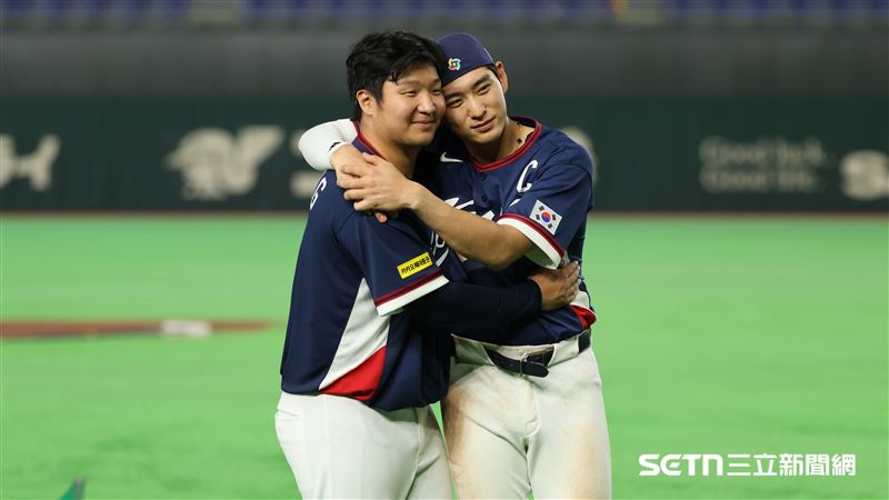 文保景（左）表示，沒有分叉壓力是騙人的，幫助韓國找回榮譽感是一件很開心的事。（圖／特派記者劉彥池攝影）