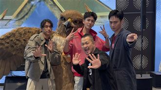 《功夫》鵰兄爆紅　九把刀竟辦影鳥見面會