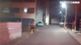 高雄,高雄市,路竹區,男童,鄰居,神明,窗戶,媽媽,妹妹,小孩,肢體,墜樓。（圖／翻攝畫面）