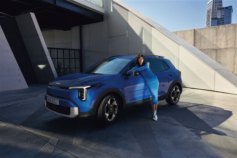 3月17日前完成訂購,免費升級E-Mirror電子後視鏡。(圖/Kia提供)