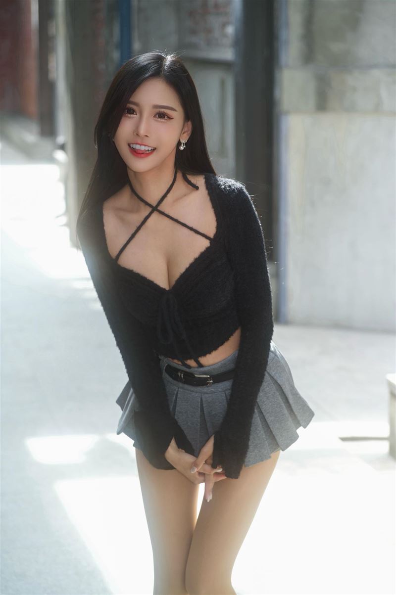 網紅許玲玲。(圖/翻攝畫面)