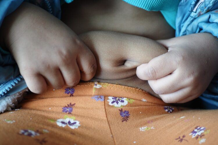 小時候胖不是胖？小心一路胖到大！「兒童5肥胖原因」一次看，醫揭「4招」帶孩子遠離肥胖！（圖／醫健新聞網提供）