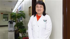 北榮神經內科傅中玲醫師提醒，若長輩出現記憶力下降、判斷力改變或個性明顯變化，建議及早接受專業評估，以免將失智症誤認為正常老化。(圖/醫師提供)