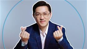 國民黨桃園市議員梁為超遭爆租豪宅，還月付20萬包養寫真網紅許玲玲，引發討論。（圖／翻攝自梁為超臉書）