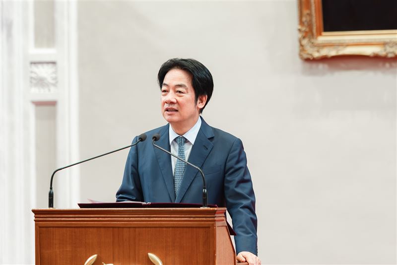 總統賴清德接見第28屆「國家生技醫療品質獎」獲獎醫護機構暨生醫產業代表(圖/總統府提供)