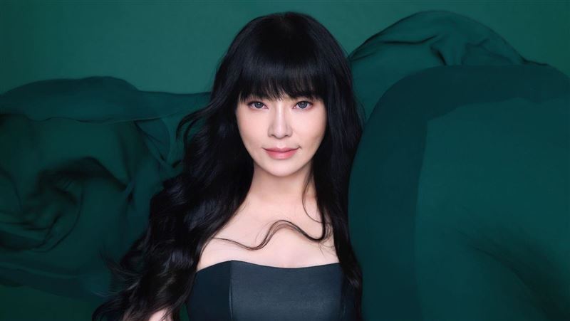 星座專家唐綺陽近日分析星象走勢，點名今年上半年有3個星座桃花特別旺。（圖／翻攝自唐綺陽FB）