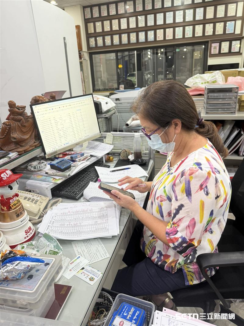 陳永聰說,自己會針對一些需要高關懷或後續追蹤的個案列冊,若受助者是女性,他就會交由太太來做後續的關心與慰問,除了避嫌外他也覺得,女生跟女生間比較能敞開心房好好聊。(圖/受訪者提供)