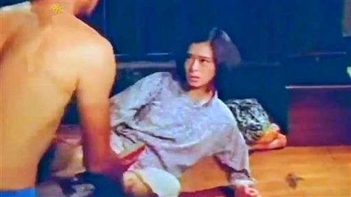 因尺度太大被禁播！這3部電影「太露骨」