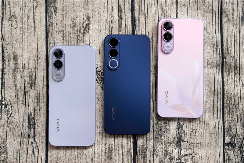 vivo V70 FE推出「花紫」、「霧銀」、「夜藍」三色