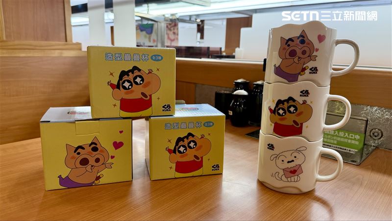 藏壽司「蠟筆小新陶瓷疊疊杯」全台限量1.5萬個。(圖/記者賴俊佑攝影)