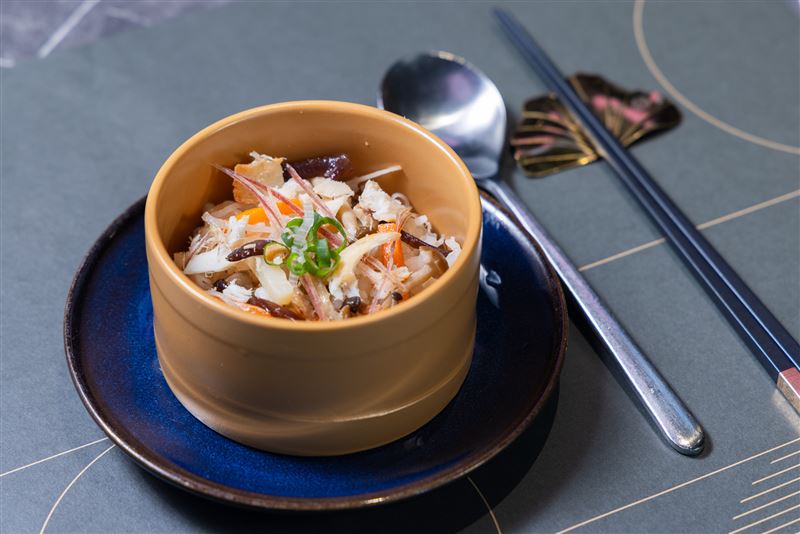 真鯛五目炊飯。(圖/品牌業者提供)