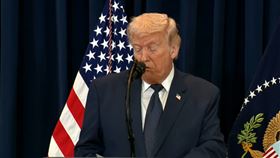 9日川普接受媒體電訪時表示「戰爭差不多結束了」，之後公開記者會上又說「勝利尚未達成」。（圖／翻攝自YT@The White House）