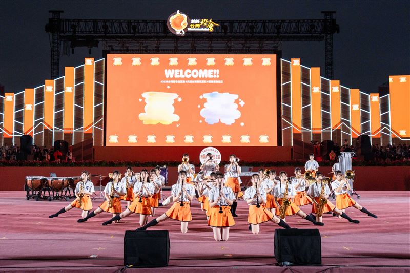 橘色惡魔今晚首登台灣燈會主舞台演出。(圖/文化總會提供)