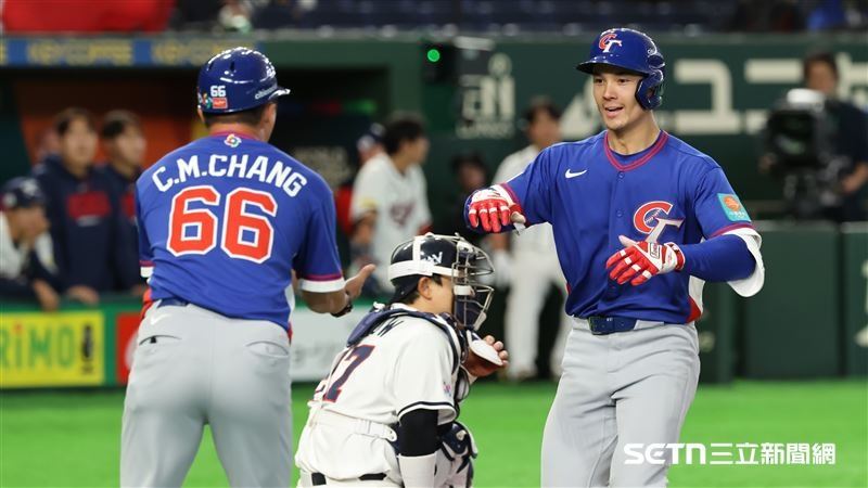 WBC台韓戰，台灣隊中外野手費爾柴爾德（Stuart Fairchild）炸裂逆轉2分砲。（圖／特派記者劉彥池攝影）