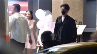 楊千霈眾星友陪過43歲生日　不見春風蹤影