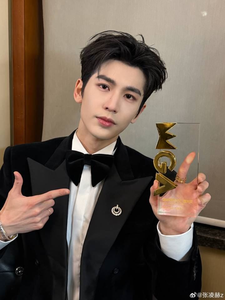 中國男星張凌赫因在節目上失言，引發東南亞粉絲不滿。（圖／翻攝自微博）