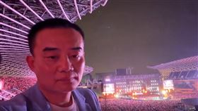 童榮地狂PO演唱會片段，掀起討論。（圖／翻攝自Threads@rongditong）