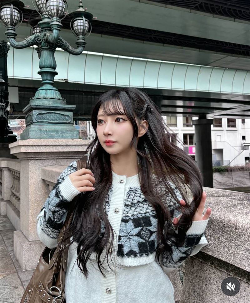 一粒在東京拍美照。(圖/翻攝自IG)