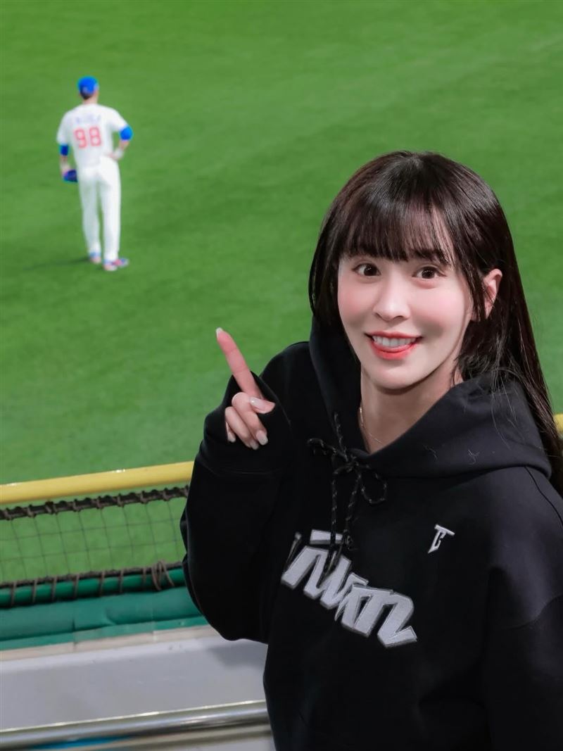 陳晨威辣妻曝辛酸內幕！WBC賽後「回房抱老婆哭了」　啾啾揭台灣隊壓力