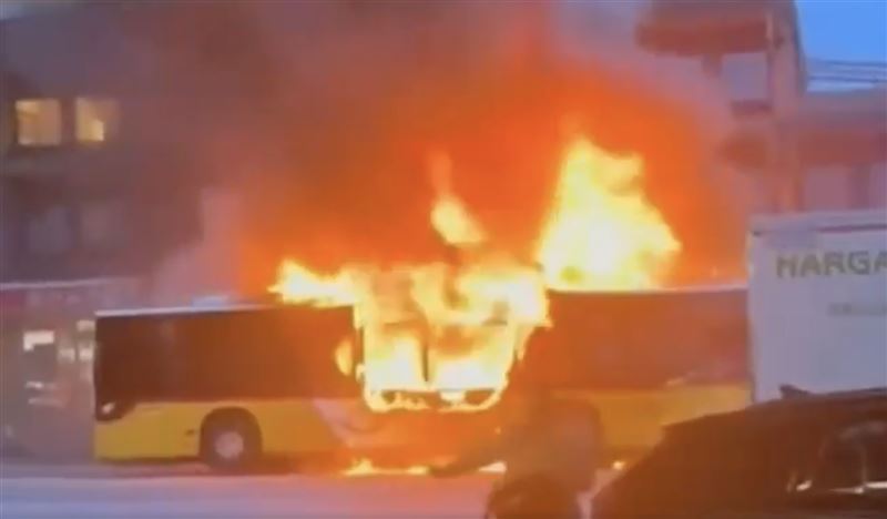 瑞士一輛公車火燒車，造成6死5傷。（圖／翻攝自X @FapeFop90614）