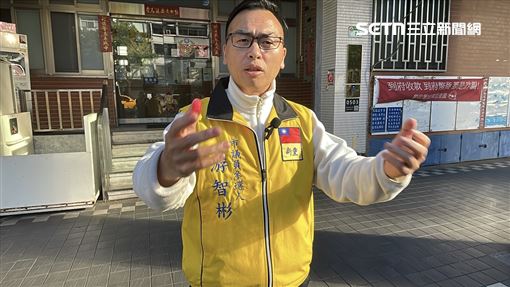 民進黨部丟雞蛋誤傷記者　游智彬鞠躬道歉