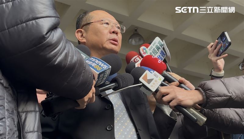 「台灣小吃有問題」爭議，律師表示，確實有不少誤會，肖雷本人和家人向台灣社會大眾致歉。（圖／記者楊佩琪攝）