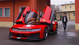 林志穎到法拉利總部開箱Ferrari F80。（圖／翻攝Ferrari網站）