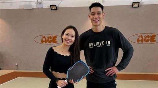 林書豪對戰陳詠悠　球場炸鍋