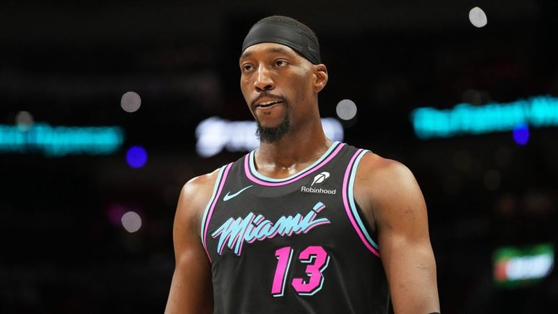 邁阿密熱火隊中鋒阿德巴約（Bam Adebayo）單場狂砍83分的紀錄遭到質疑。（圖／翻攝自X平台 @brgridiron）