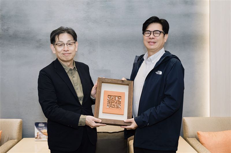 高雄市長陳其邁特別感謝熊本縣木村敬知事,指派副知事竹內信義率團出訪,領導縣府團隊展現高度效率,共同促成台日城市攜手訪美。(圖/高雄市政府提供)